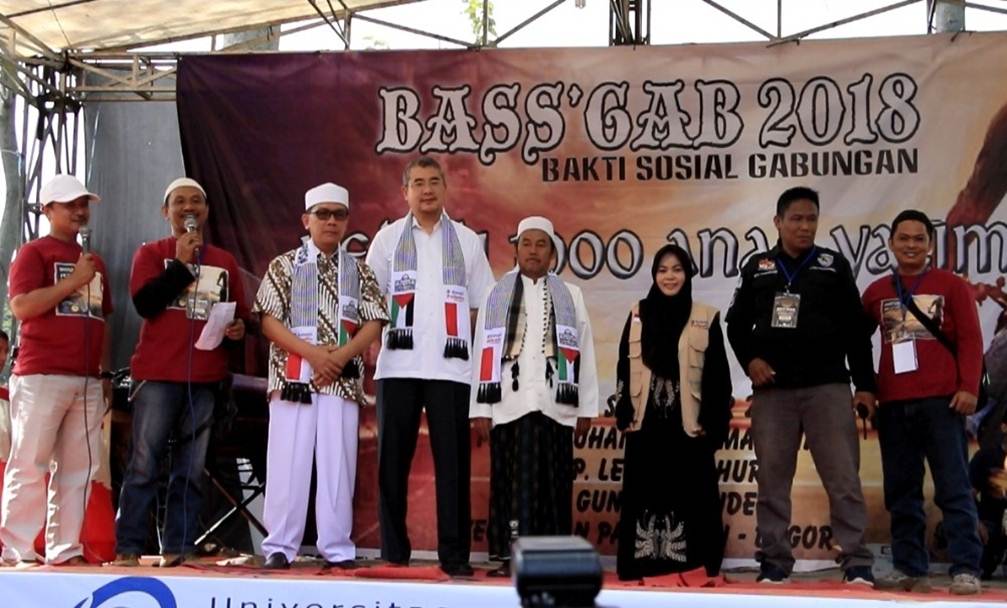 Rector Dr. Ir. Arief Kusuma, M.B.A. attended this charity event