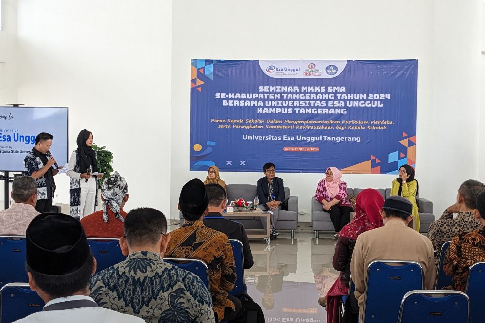 Seminar MKKS SMA