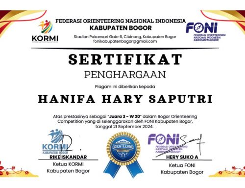 FIKOM UEU student wins 3rd place in Bogor Orientering 2024